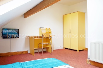 Bedroom 5a