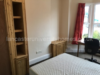 Ground floor double bedroom, pic 2