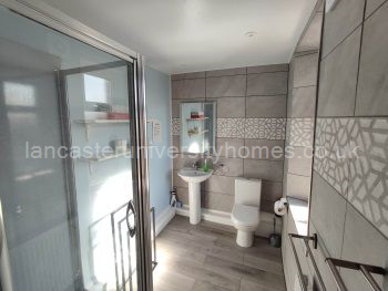 New upper floor shower room