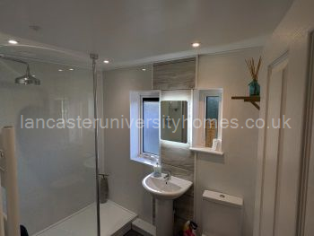 Main bathroom