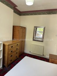 Ground floor, back bedroom. 2nd pic